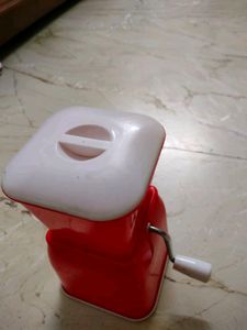 Onion Hand Grinder :EASY TO USE