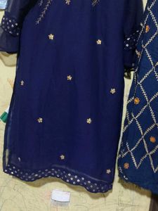Elegant Navy Blue Kurta Set