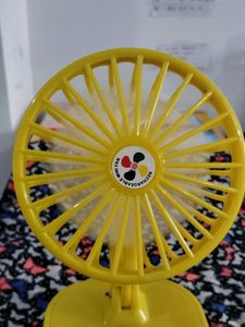 Cute Yellow Mini Fan - Rechargeable❤️