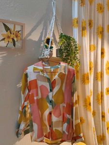 Patterned Long Sleeve shirt