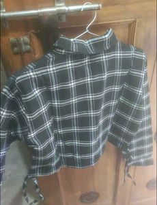 It&#39;s a Black Crop Top Must Buy This.....