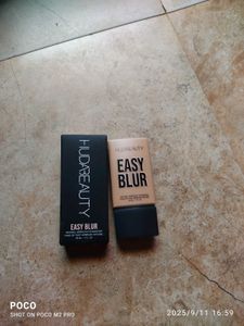 Original Huda Beauty Easy Blur Foundation