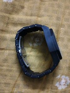 Black Arabian watch  and material: silicone