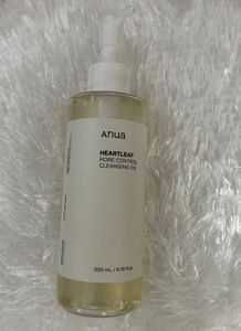 Anua Heartleaf Pore Control Cleansing Oil