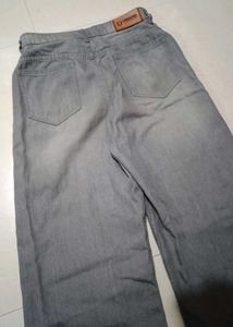 Baggy Grey Jeans