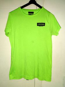 neon sports wear top for women