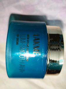 Lakme Lumi-Smooth AHA Gel Creme