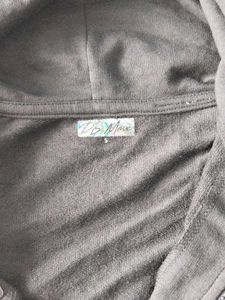 Sleeveless Black Zip-Up Hoodie