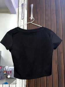 Black Cropped T-Shirt
