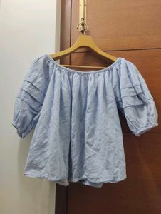 Floral Embroidered Top💙