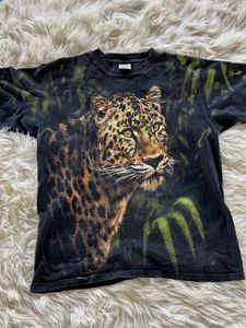 Vintage 90s Leopard Graphic Tee