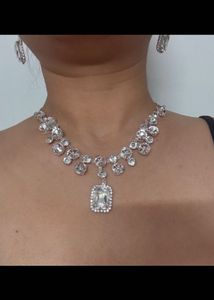 Elegant Crystal Necklace