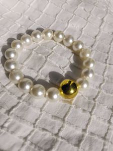 Pearls and Gold Bracelet