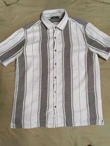 zudio mens vertical striped half sleeves shirt