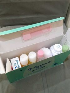 Johnson&#39;s Baby Gift Set all item on date