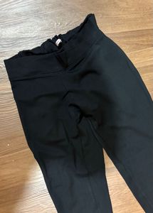 Black jeggings