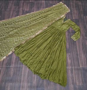 New Standard Beautiful Pakistani Gown Dress Inpote