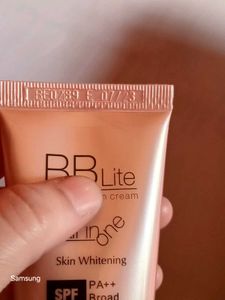 BB Lite Premium Skin Cream SPF 25