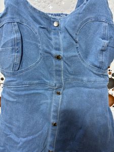 Denim middi +combo offer with free bies