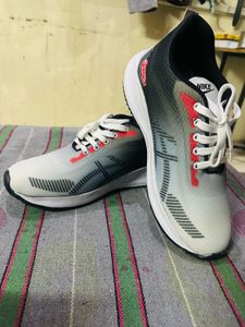 Nike First Copy White And Black New Shoes 9 Number