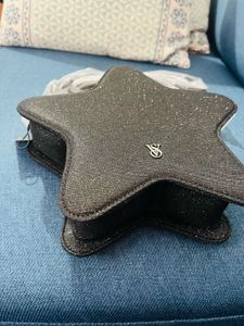 VS STAR SLING BAG