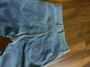 Light Wash High-Waisted Jeans