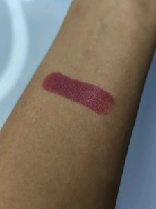 Swiss Beauty Pure Lustre Lipstick