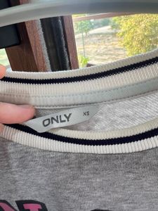 ONLY Grey Graphic T-Shirt