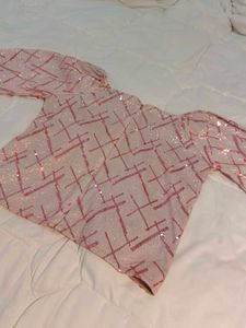 Sparkly Pink Top 🎀