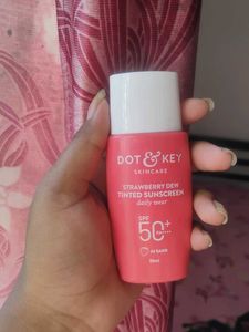 Dot & Key Sunscreen SPF 50