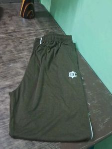 Size XXL Men&#39;s Olive Green Activewear Pants