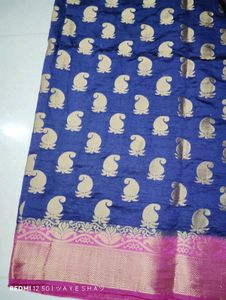 Elegant Blue Paisley Saree Without Blouse