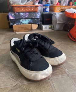 Puma Women Black Suede Mayu UPSneakers