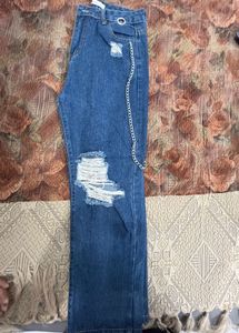 URBANIC RIPPED JEANS