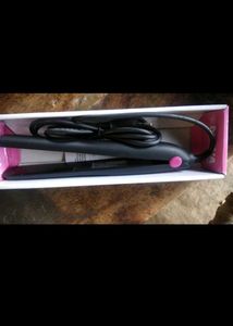 Nova Hair Straightener
