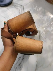 Tan Block Heels.👠