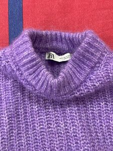 Zara Women Sweater In Excellent Condition