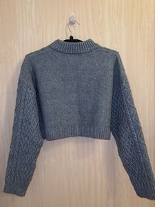 H&amp;M Crop Grey Sweater