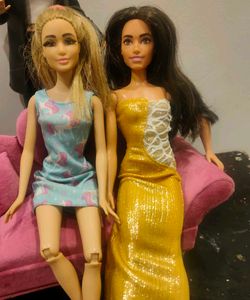 Two Barbie Fashionistas