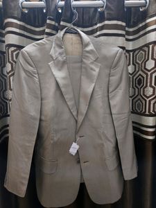 LOUIS PHILIPPE SUIT