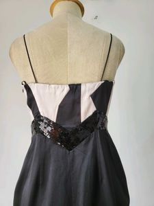 dress  Length  31 Inches