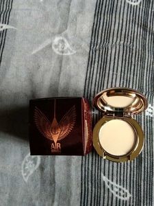 Charlotte Tilbury Compact
