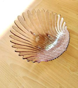 Premium Quality Glass Shell Shape Serving Big Bowl