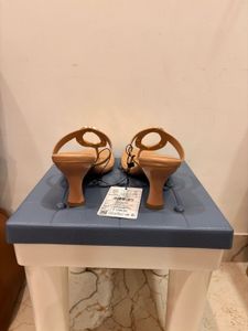 🆕”Luna Blu” Beige Stilettos With Gold Hardware