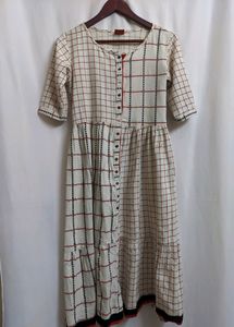 Huur Threadwork Kurta
