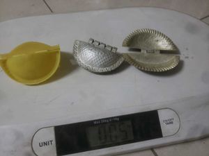 Gujiya Makers