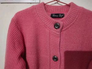Beautiful Pink Sweater..🌷