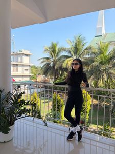 Black Sporty Jacket 🖤🏋️