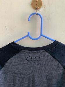 Under Armour Long Sleeve Shirt