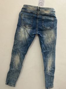 Women Distressed Jeans